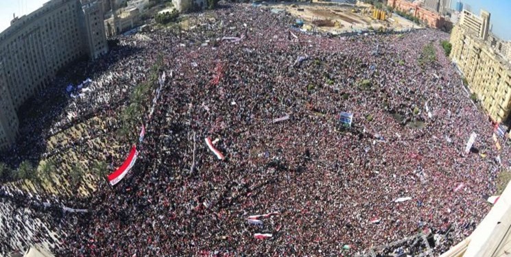 مشاور محمد مرسی: انقلاب ژانویه مصر به دلیل نداشتن رهبر منحرف شد